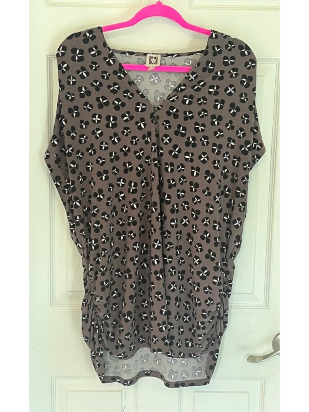 Anne Klein V-neck Brown & Black Cap Sleeve Blouse Stretch Professional Office 3X - Picture 1 of 7